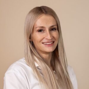 Angela Lier